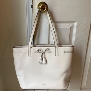 KATE SPADE NEW YORK HAYES TOTE BAG IN BONE/WHITE